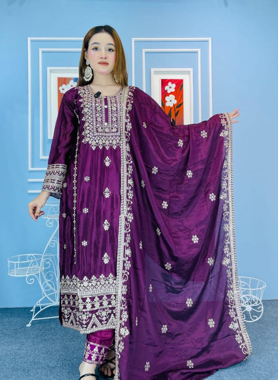 প্রিমিয়াম লাক্সারি  চিননের ড্রেস